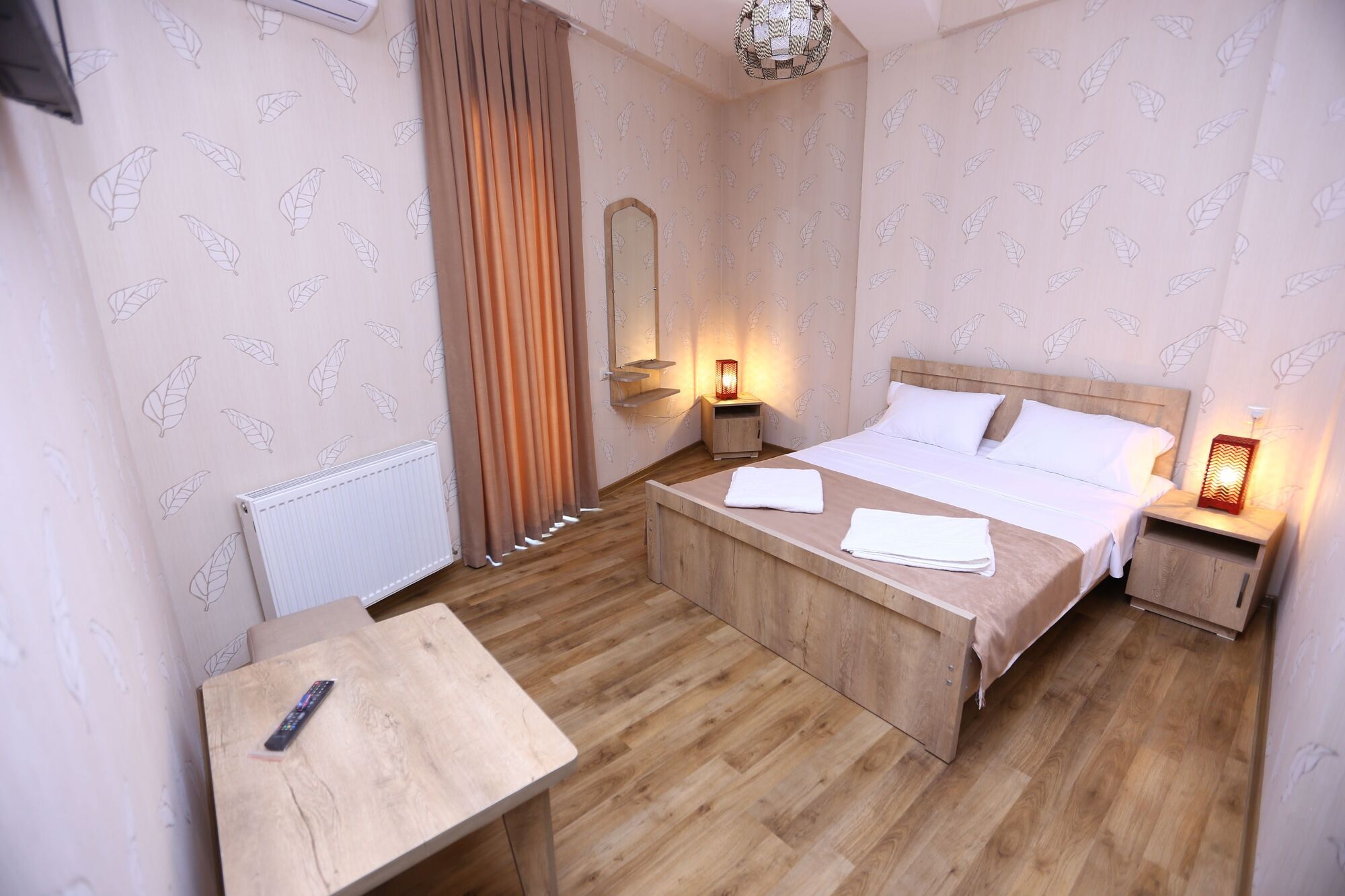 Hotel Traveler Кутаиси Екстериор снимка